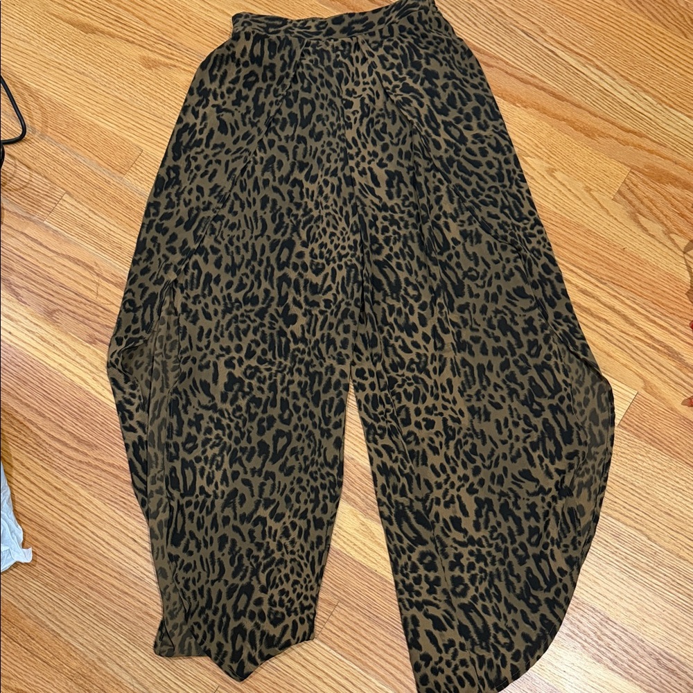 New Olivaceous leopard print pants with slit